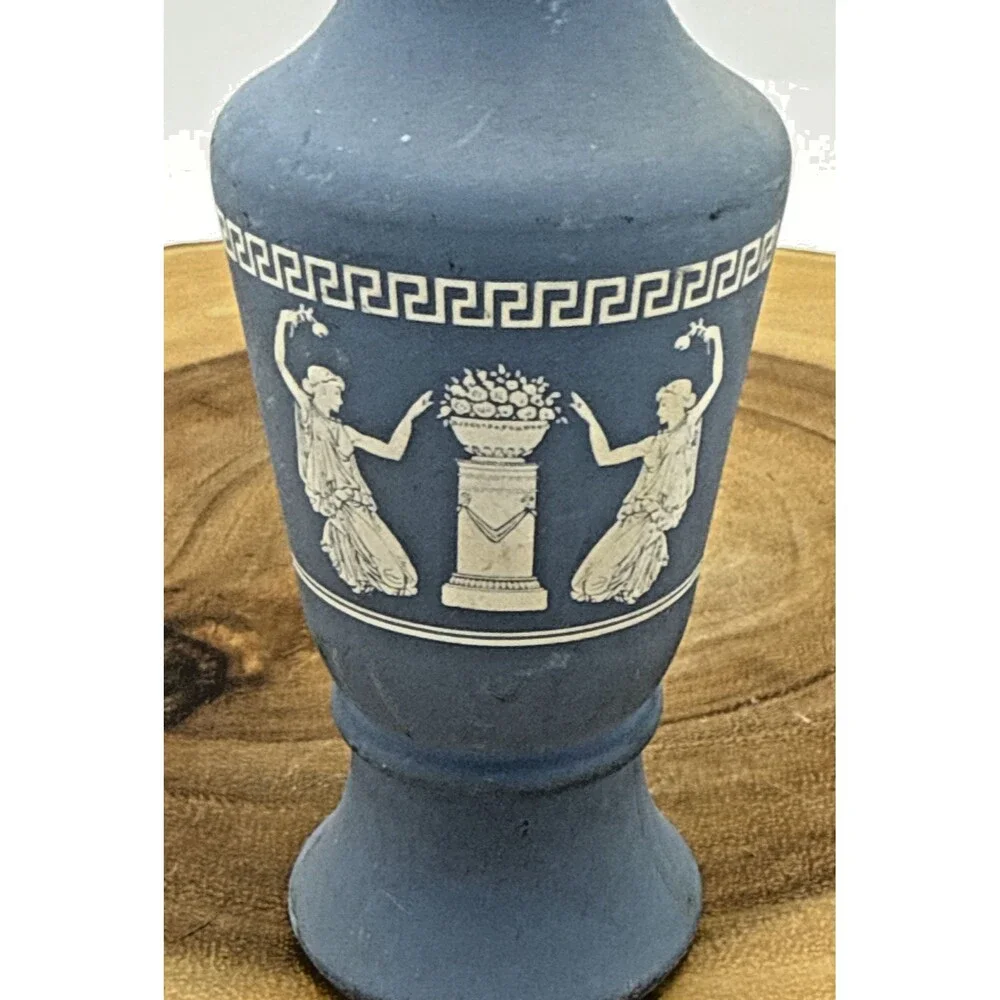 Avon vase good